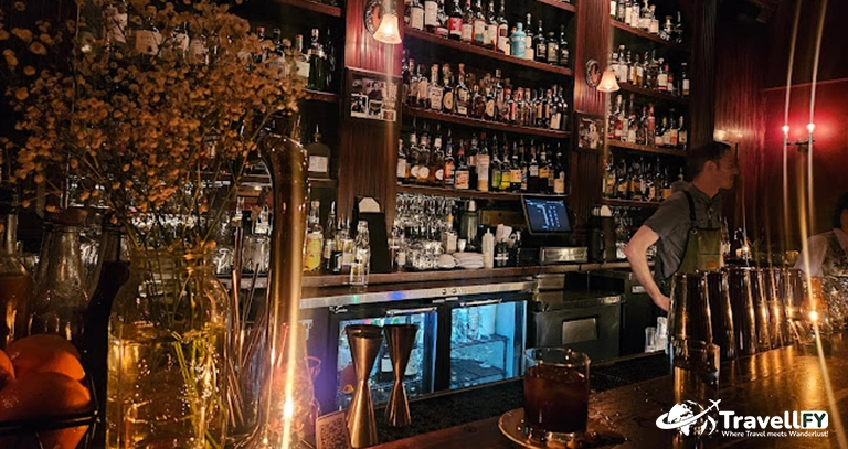 Cocktails at Speakeasy Bars | Travellfy